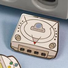 Load image into Gallery viewer, SEGA Dreamcast Console and Controller Enamel Pin Kings Set 1.3